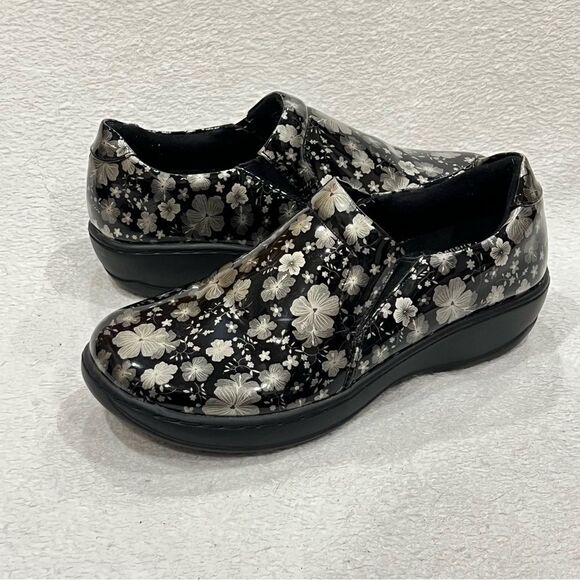 Spring Step Black Silver Floral Clogs 6.5 - Picture 7 of 13